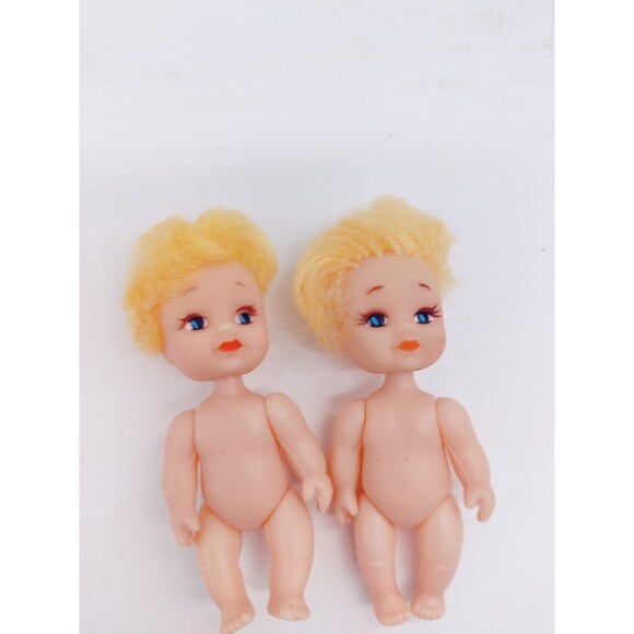 2 Vintage Dolls Approx 3.5" Plastic Blonde Hair Blue Eyes Unmarked Unbranded Toy - Picture 3 of 10